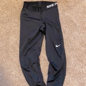 Cropped nike pro leggings